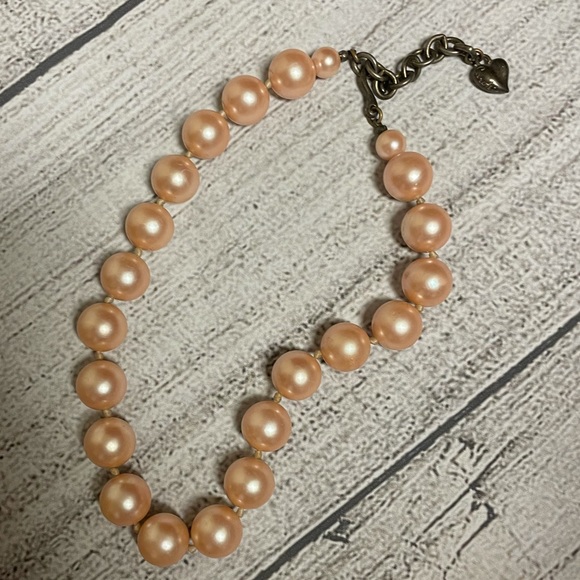 Nordstrom Jewelry - NORDSTROM FAUX PEARLS PEACH Costume